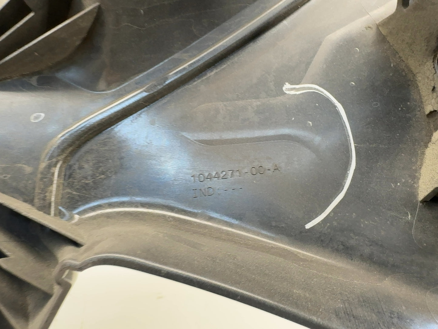 2022 Tesla Model 3 18 Inch Pinwheel Wheel Cover 1044271-00-A