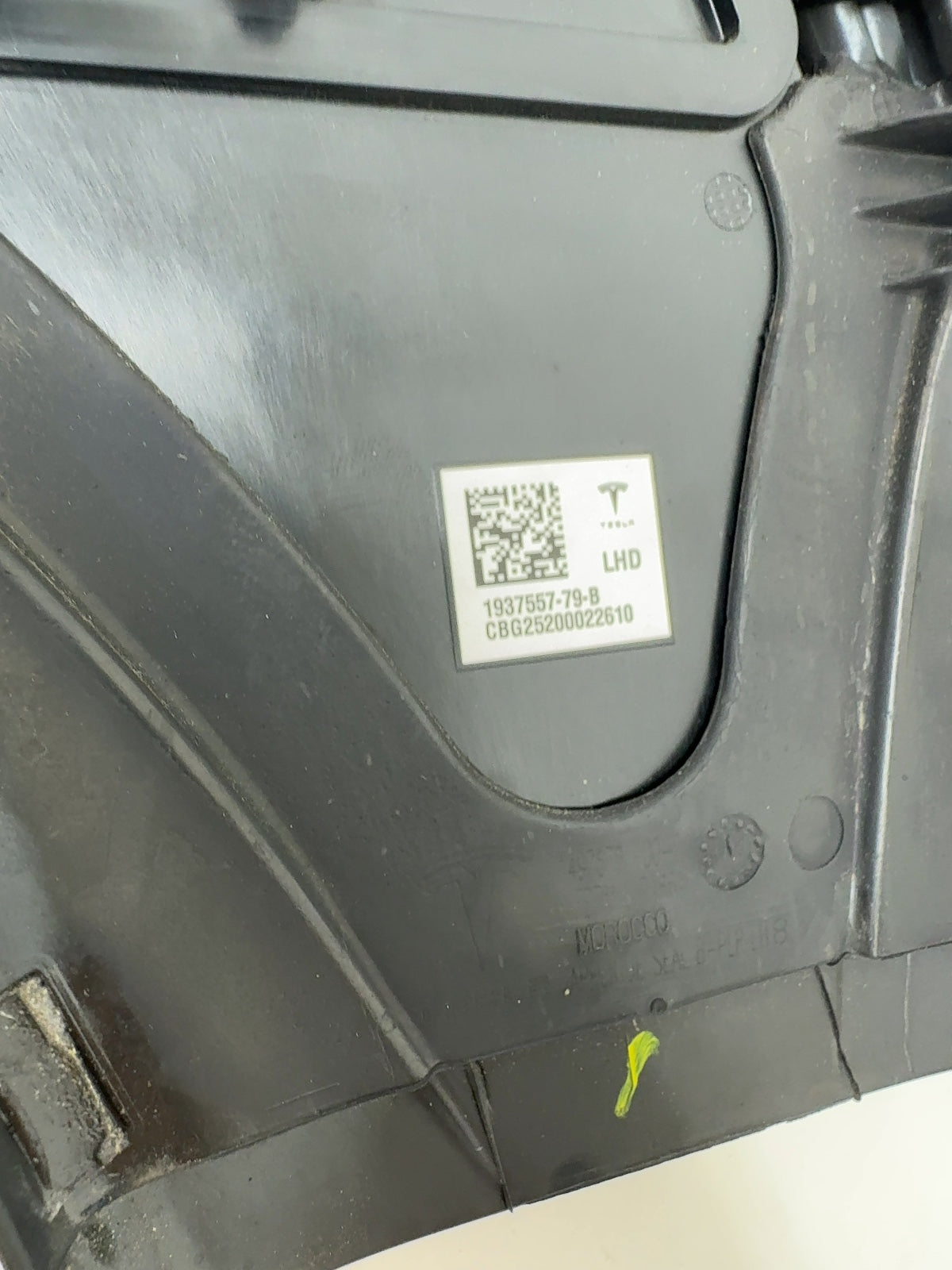 2026 Tesla Model Y Juniper B Pillar Glass With Camera Left 1937557-79-B