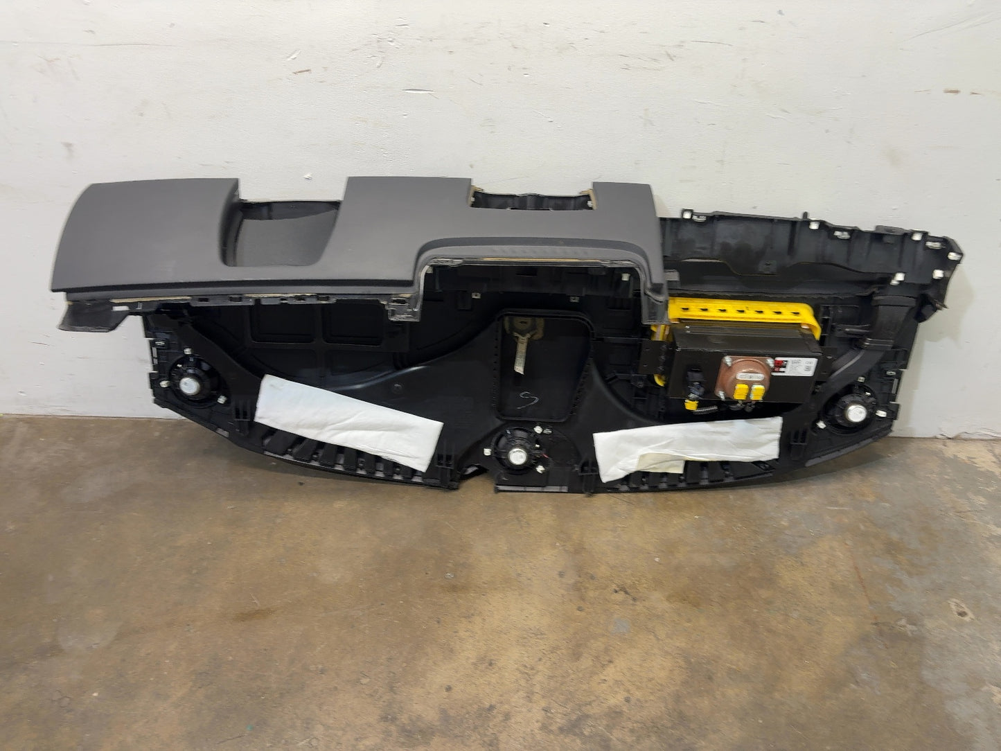 2021-2025 Tesla Model Y Dash Panel With Airbag 1077823-00-G