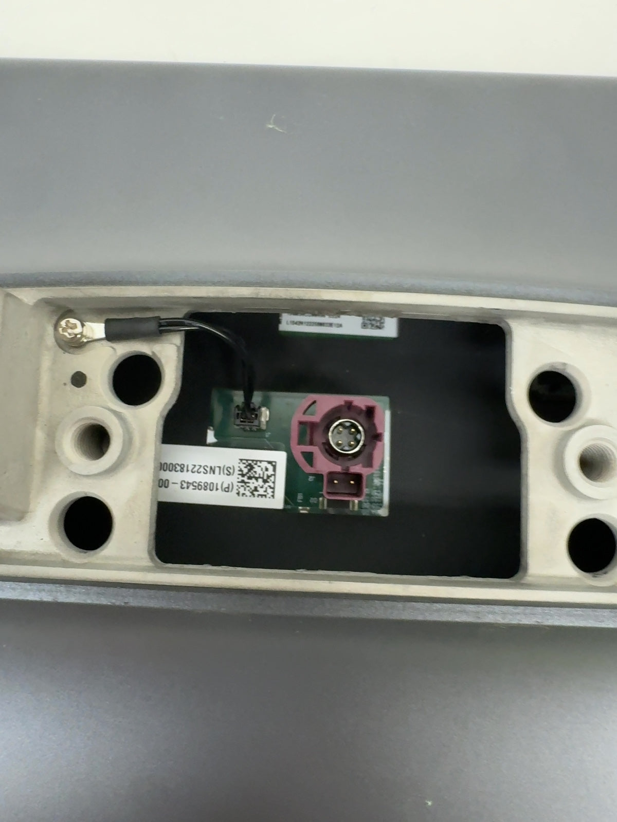 2022-2023 Tesla Model 3 Center Display 1089543-00-J