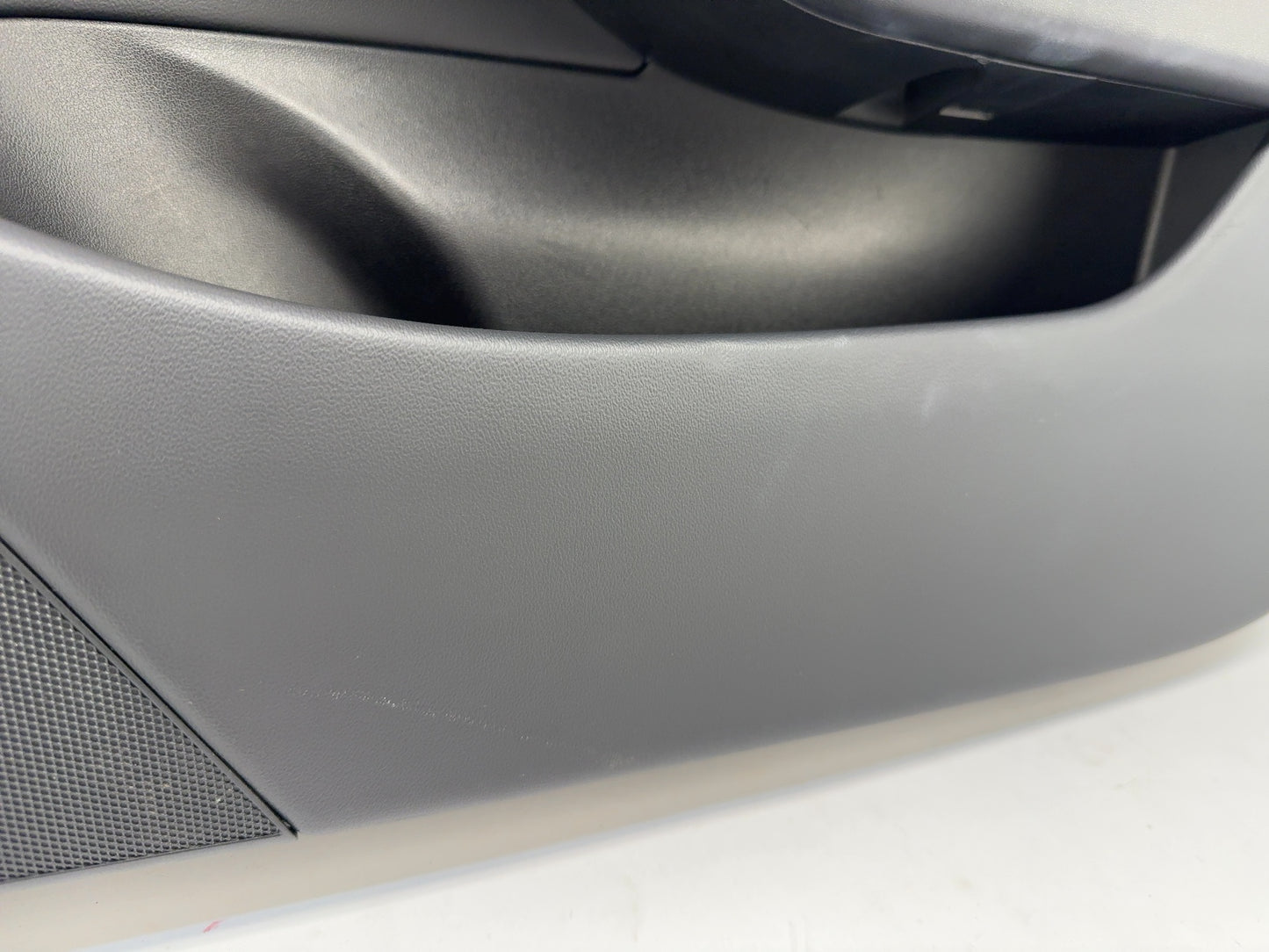 2021 Tesla Model 3 Front Right Door Panel White Trim 1090411-04-M