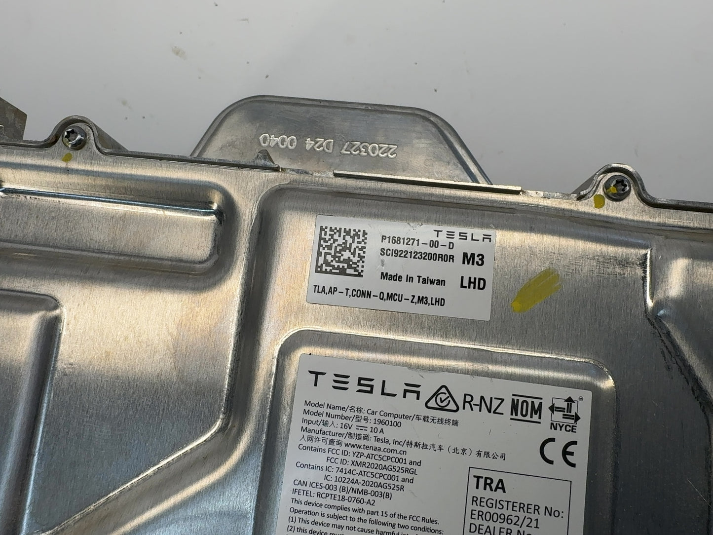 2022 Tesla Model 3 Car Computer With Security Module 1681271-00-D