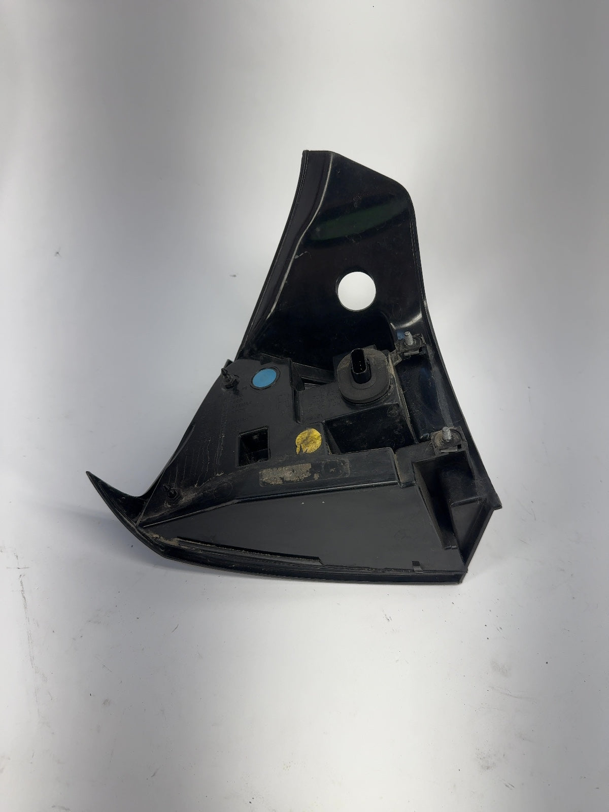 2018-2021 Tesla Model 3 Tail Lamp Rear Bodyside Right 1077398-00-F