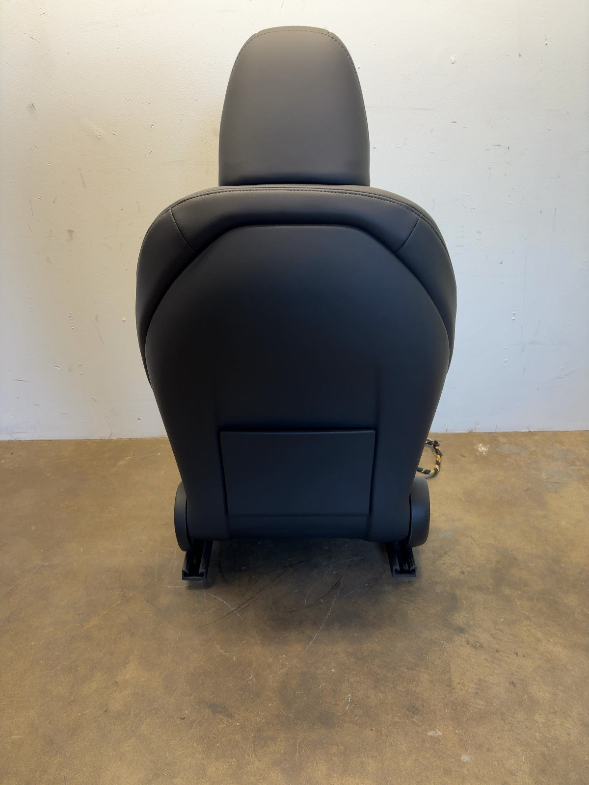 2025 Tesla Model 3 Highland Front Right Passenger Seat Assembly Black 7754324-01-B