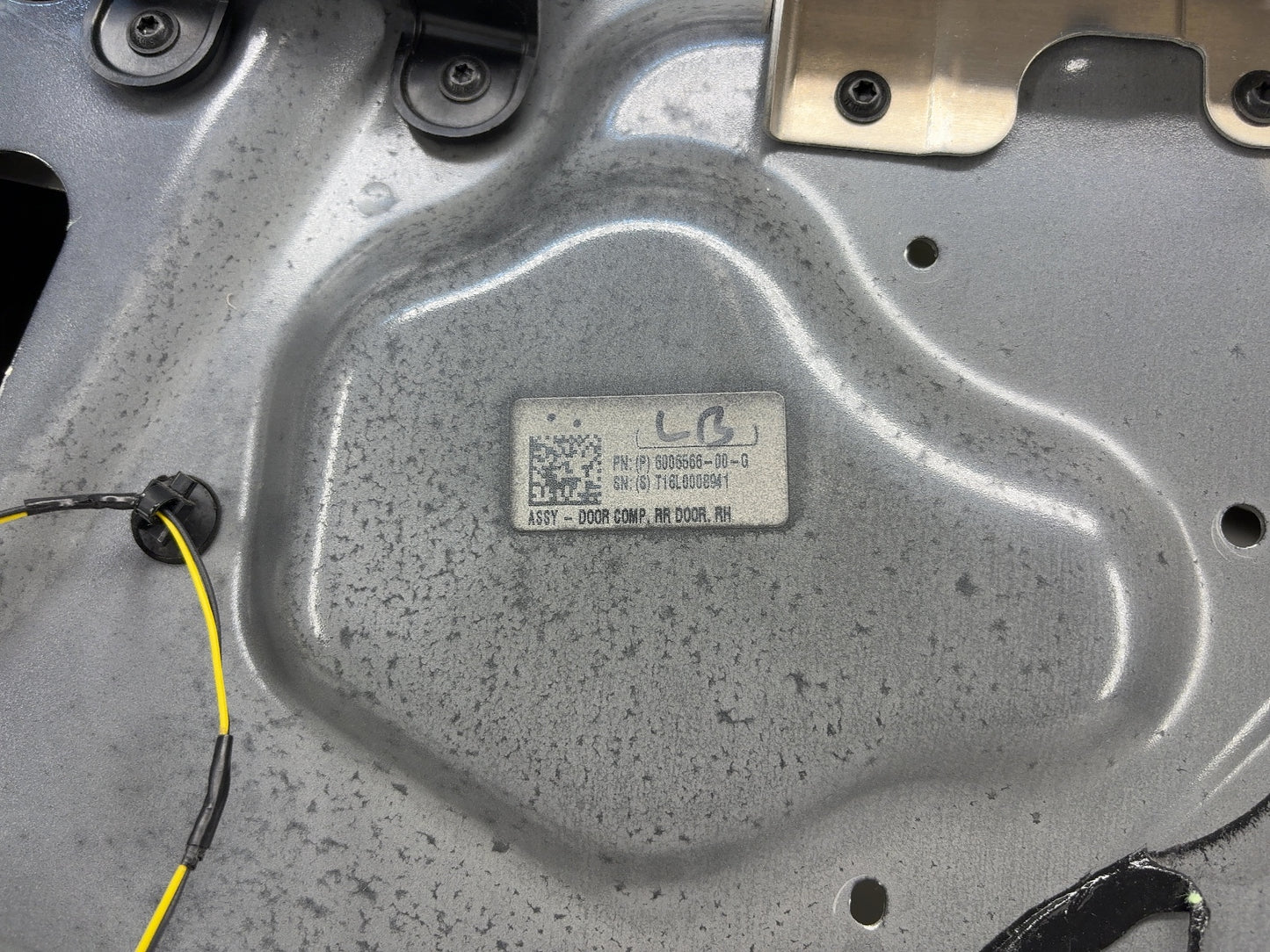 2016 Tesla Model S Rear Right Door Shell 6006566-00-G