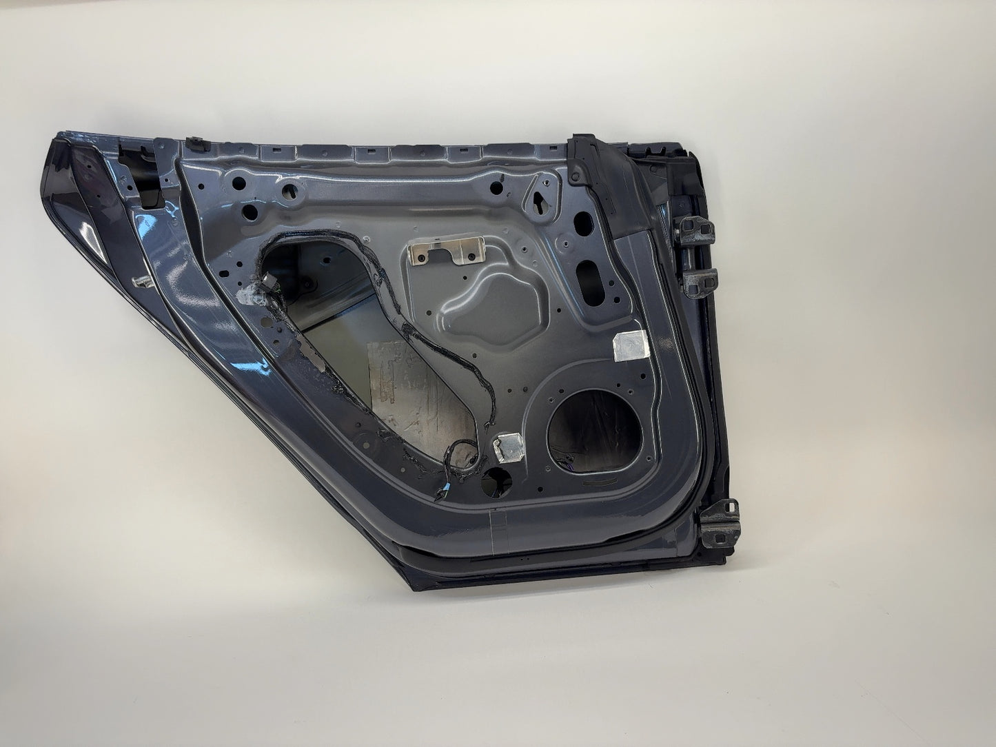2015 Tesla Model S Rear Left Door Shell 6006394-E0-F