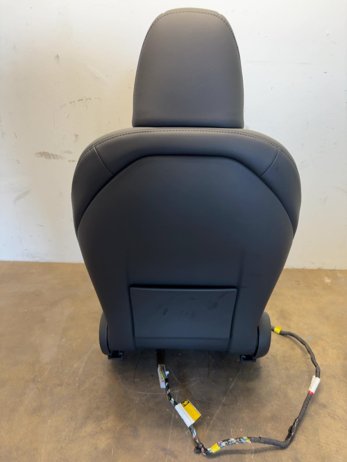 2025 Tesla Model 3 Highland Front First Row Seat Right Black 7754324-01-B