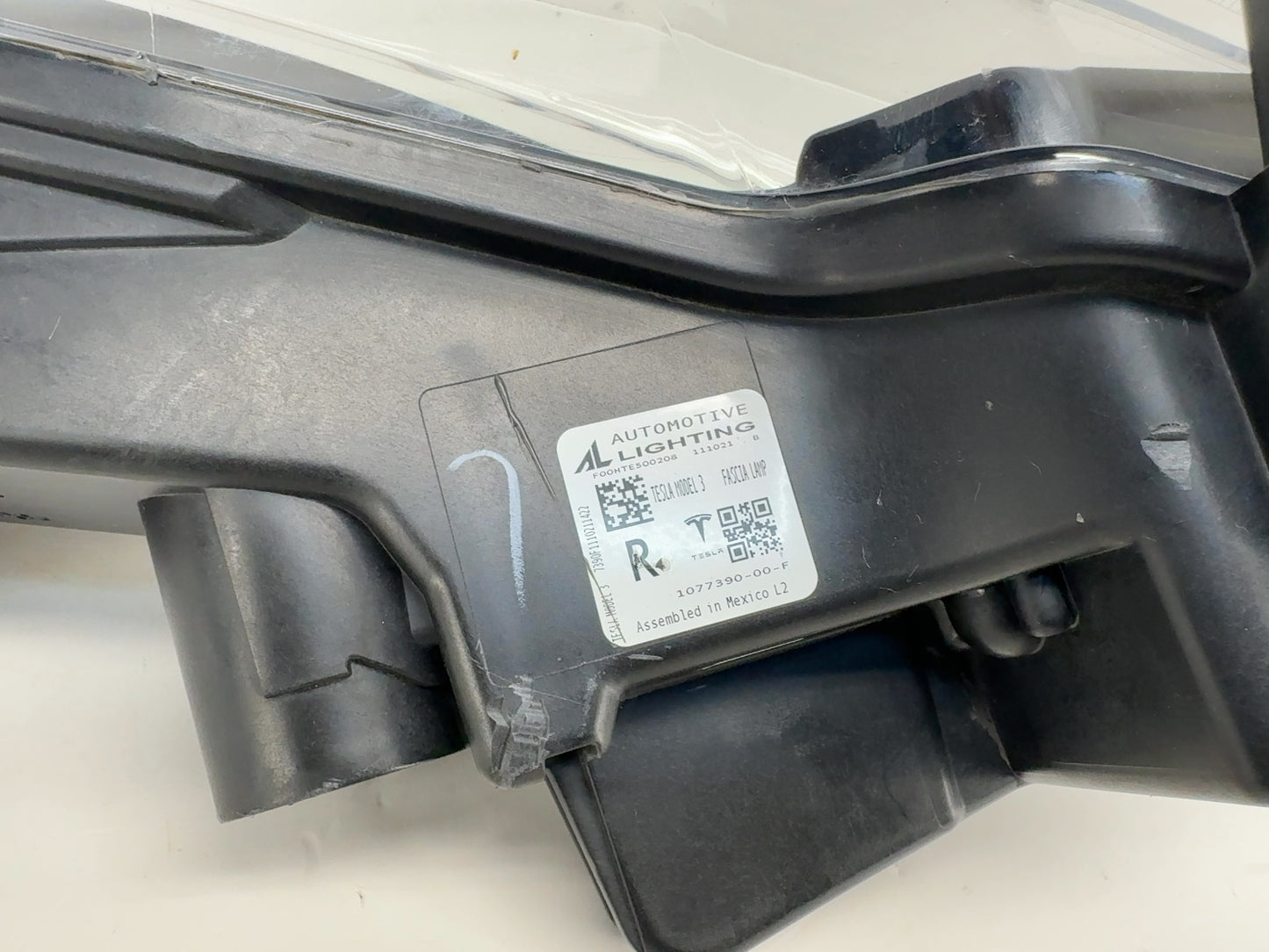 2021-2023 Tesla Model 3 Front Right Foglamp 1077390-00-F
