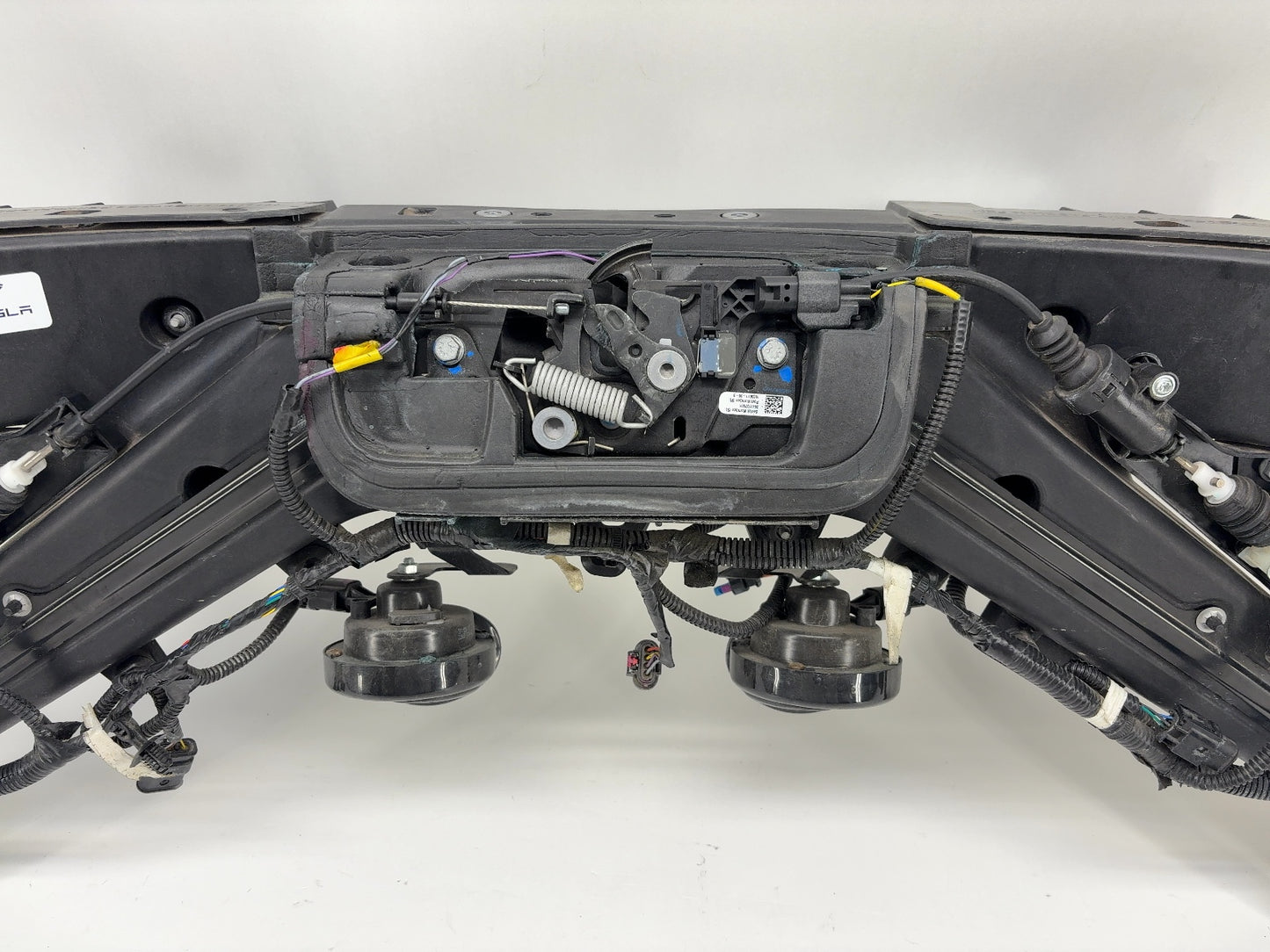 2018-2023 Tesla Model 3 Radiator Support Assembly 1110240-00-B