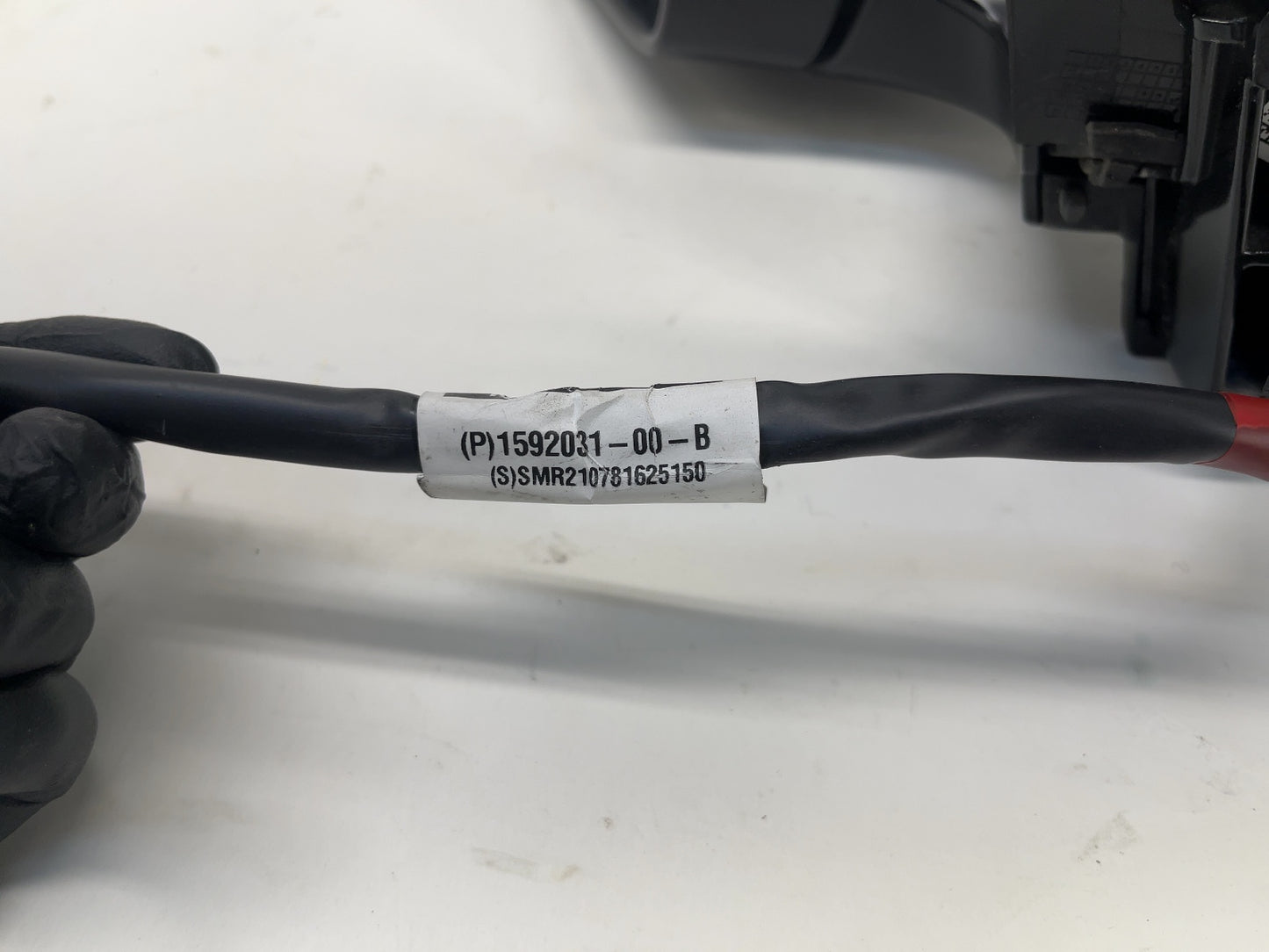 2021-2022 Tesla Model 3 Front Left Door Mirror Assembly 1592031-00-B
