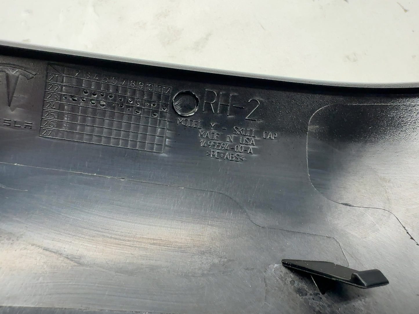2023-2024 Tesla Model Y Exterior Mirror Skull Cap Right 1495594-00-A