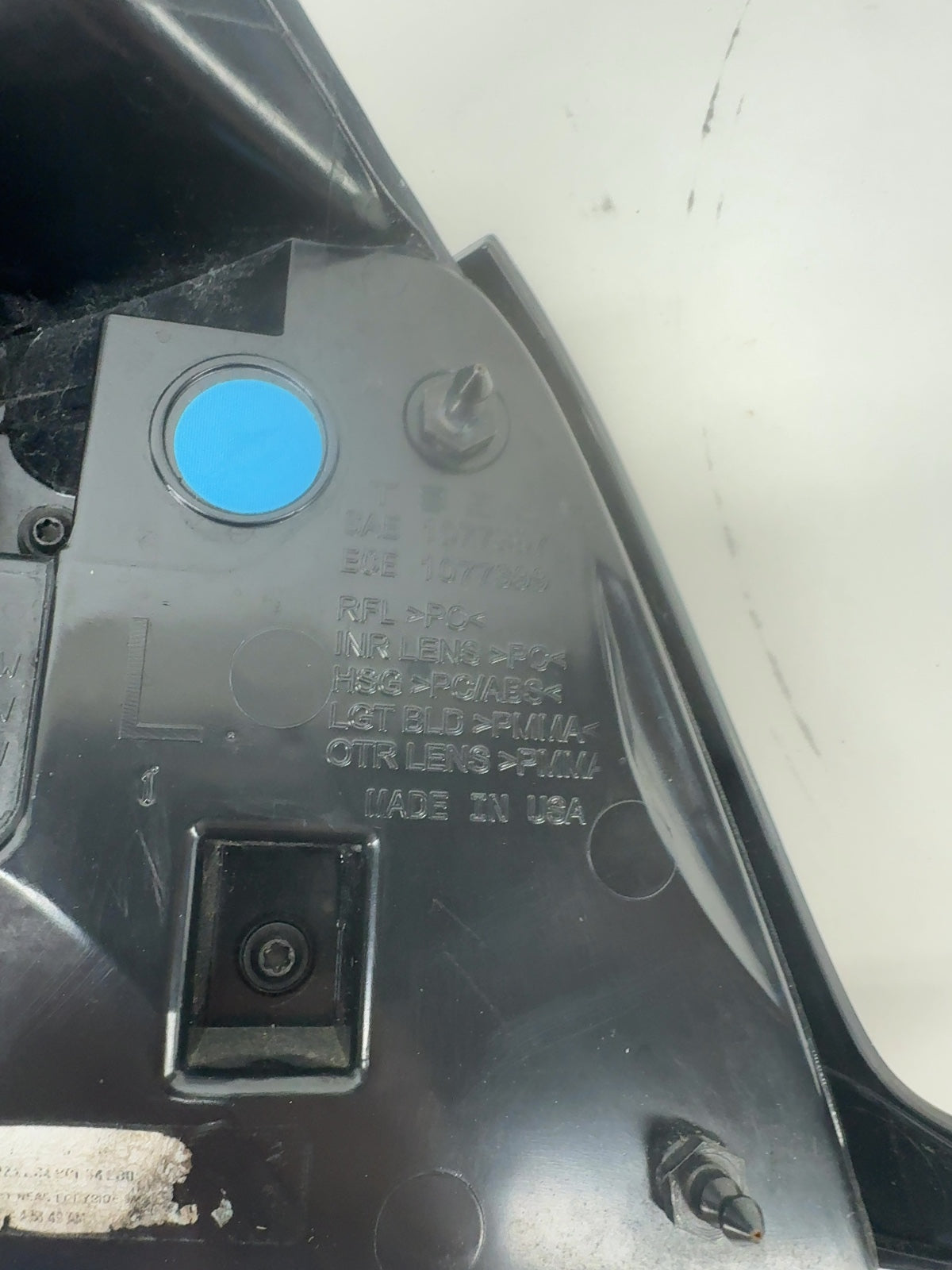 2021-2023 Tesla Model 3 Tail Lamp Rear Bodyside Left 1077397-00-H