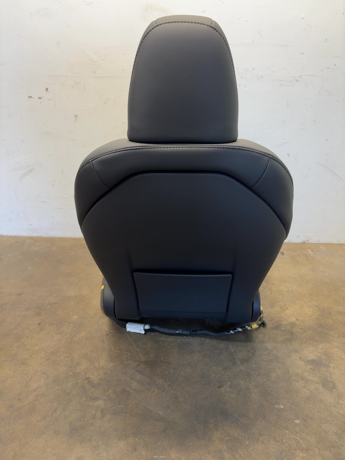 2026 Tesla Model Y Juniper Front Left Seat Assembly 2700040-F1-A
