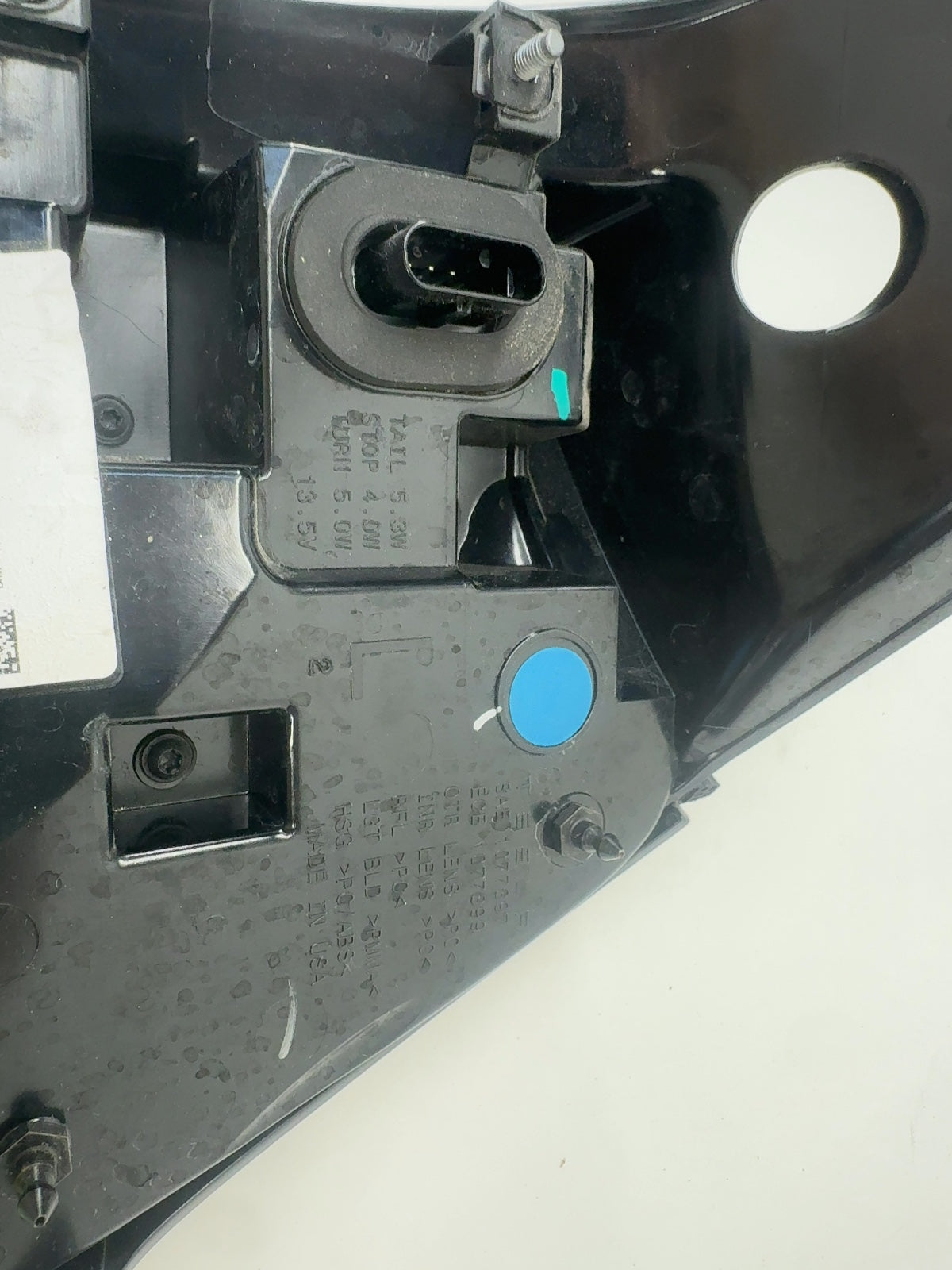 2018 Tesla Model 3 Tail Lamp Rear Bodyside Left 1077397-90-E