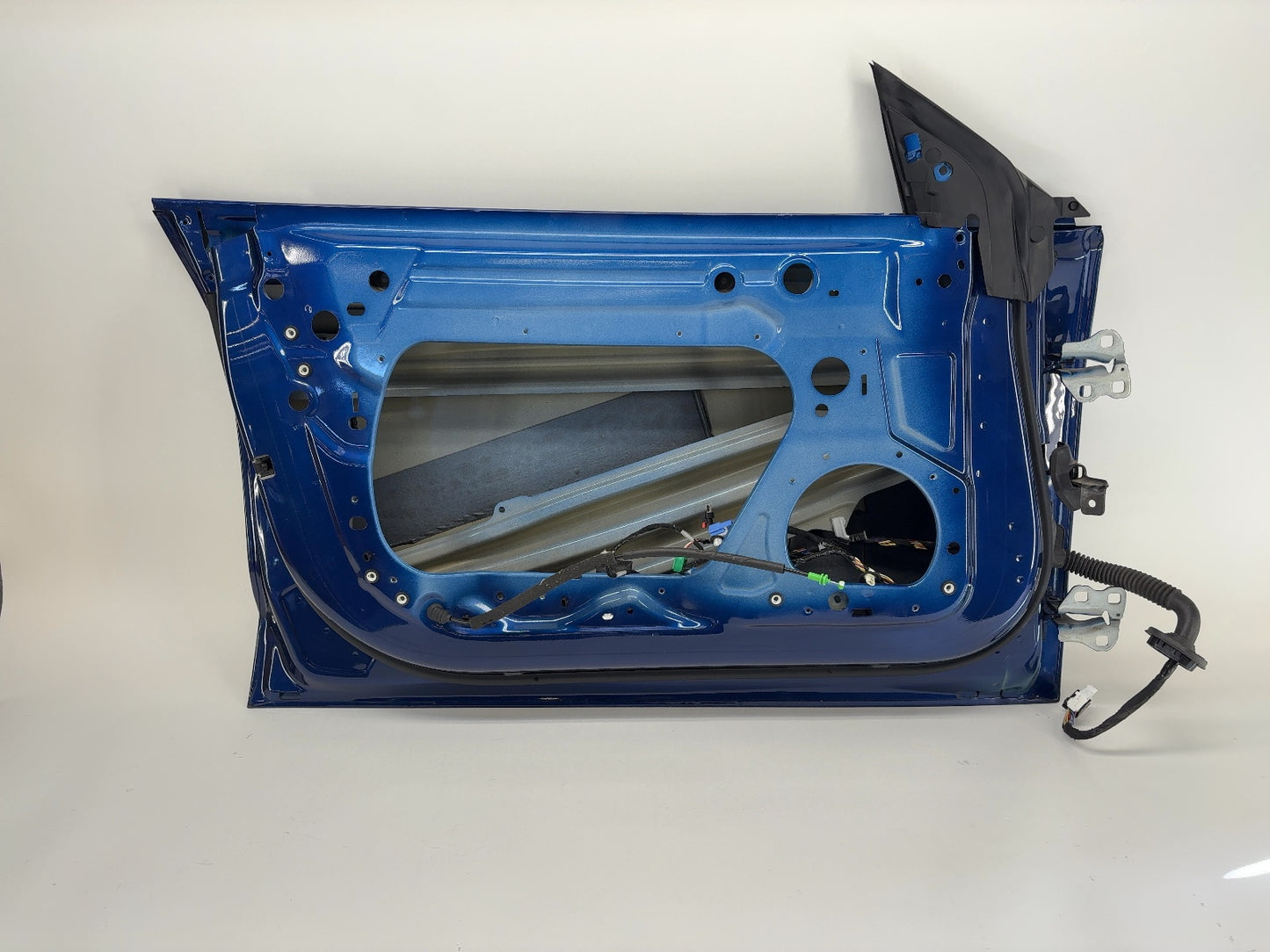 2021-2023 Tesla Model 3 Front Left Door Shell 1081421-E0-C