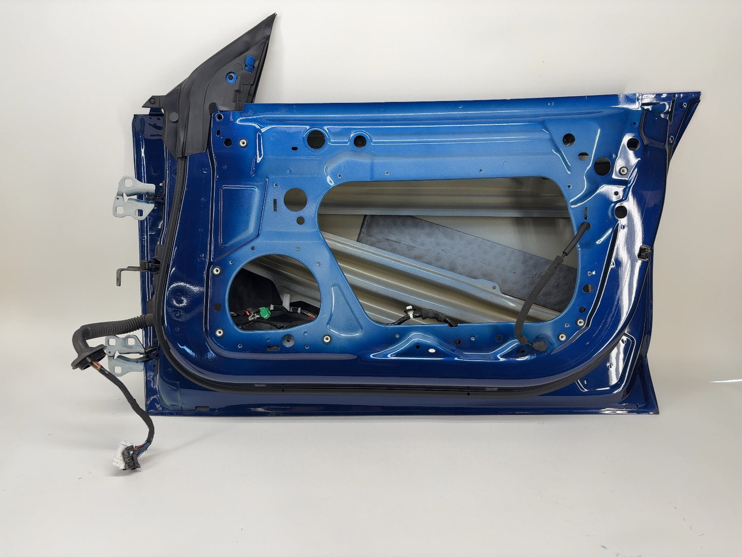 2018-2023 Tesla Model 3 Front Right Door Shell 1081420-E0-C