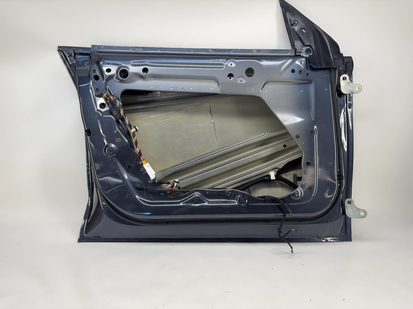2026 Tesla Model Y Juniper Front Left Door Shell 2035500-ET-A