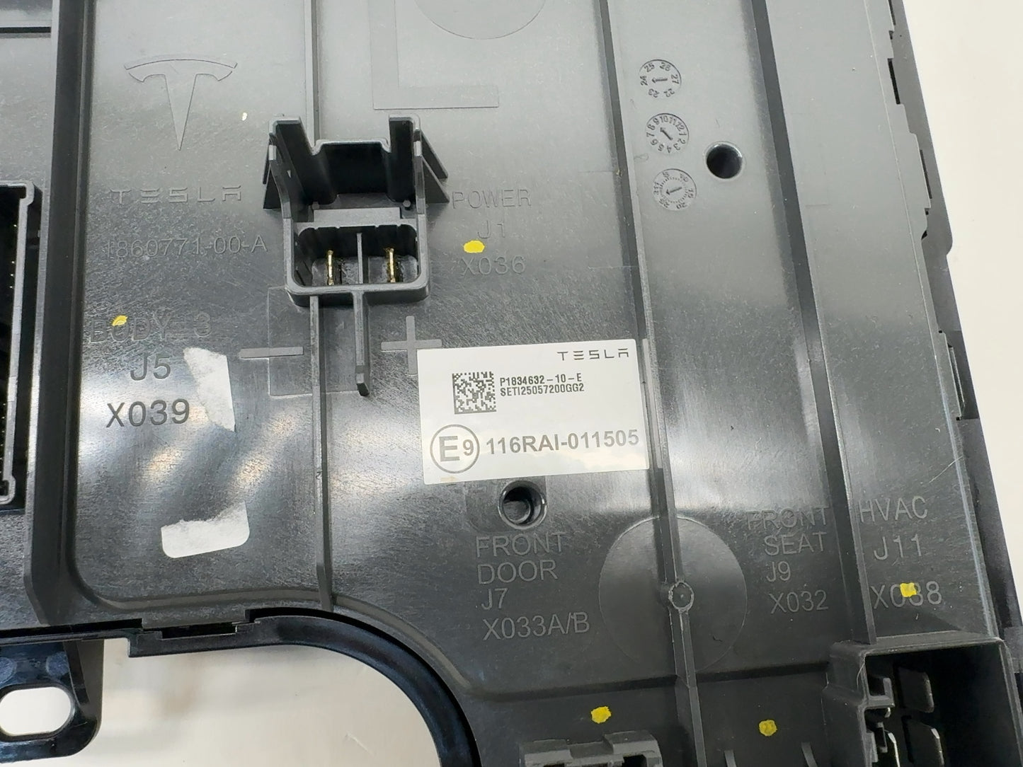 2025 Tesla Model 3 Highland Car Computer With Left Vc Controller 2001418-00-E