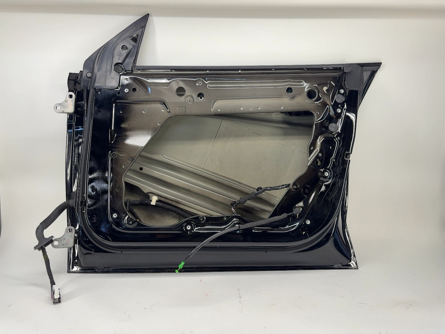 2020-2025 Tesla Model Y Front Right Door Shell 1501462-E0-A