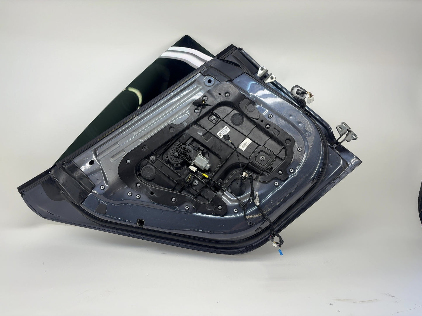 2018-2023 Tesla Model 3 Rear Left Door Assembly No Door Trim 1081441-E0-C
