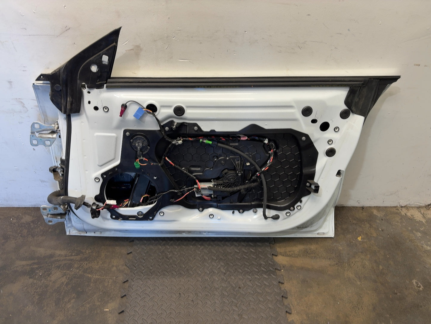 2018-2023 Tesla Model 3 Front Right Door Shell 1081420-E0-C