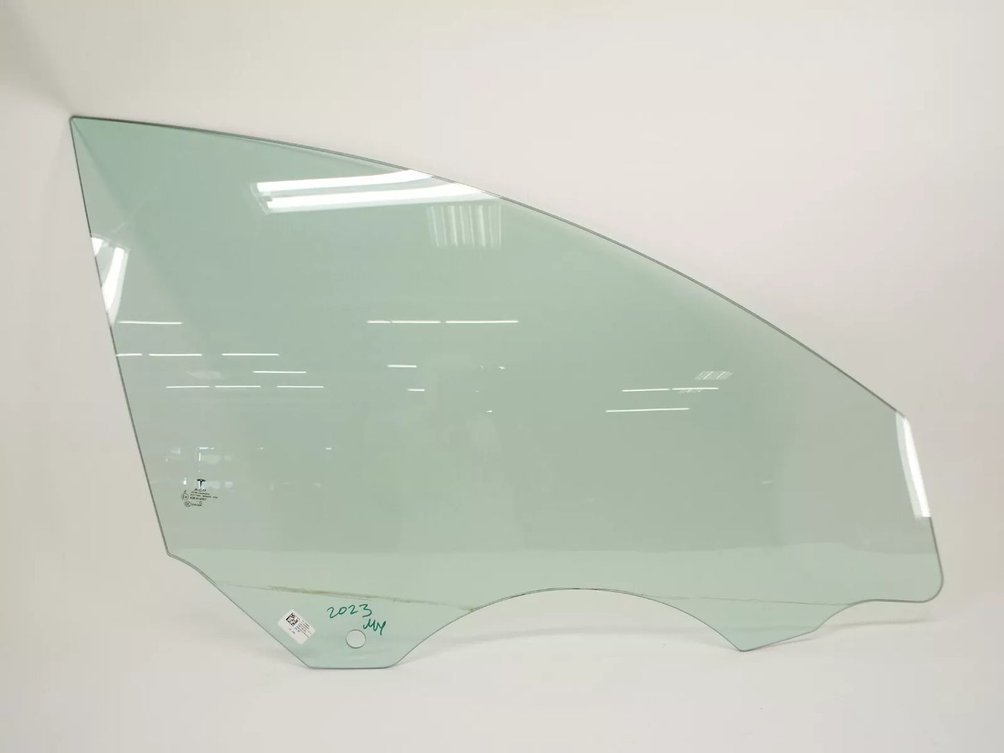 2023 Tesla Model Y Front Right Door Glass Laminated 1582617-00-B