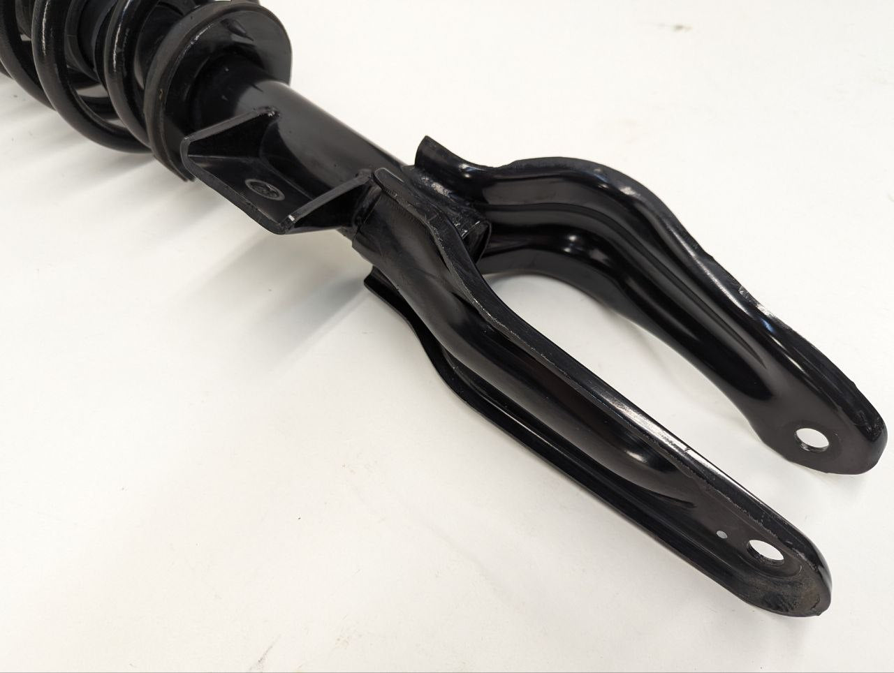 2021 Tesla Model Y Front Right Strut Absorber 1188368-00-F