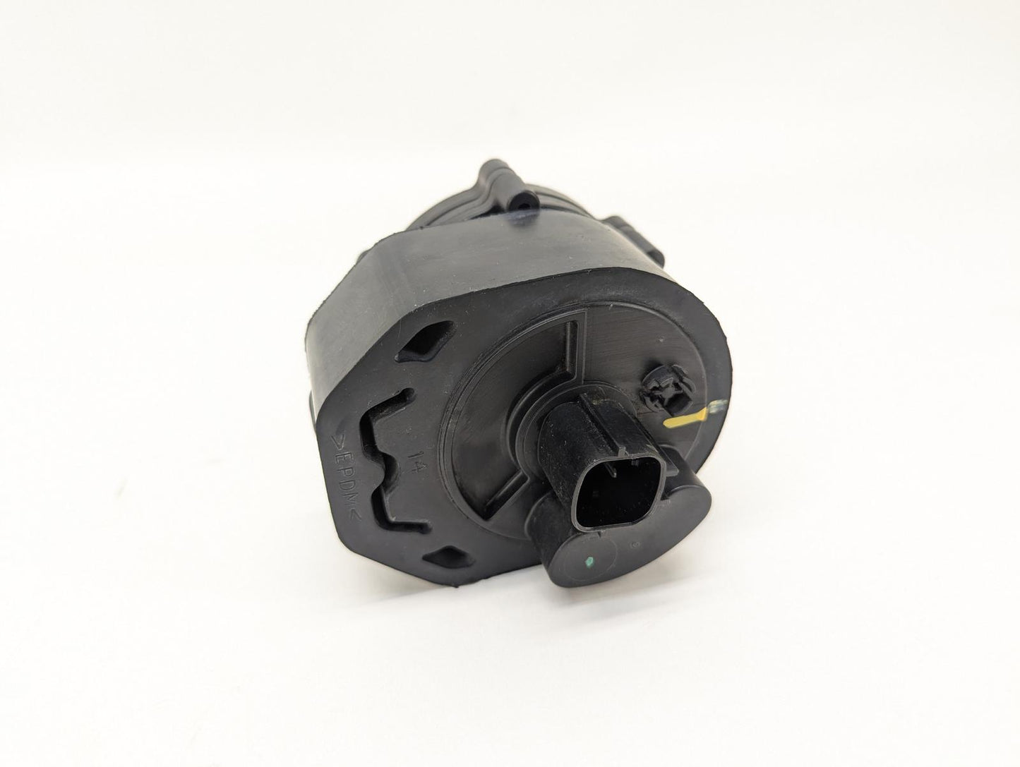 2018 Tesla Model X Coolant Pump 1037328-00-G