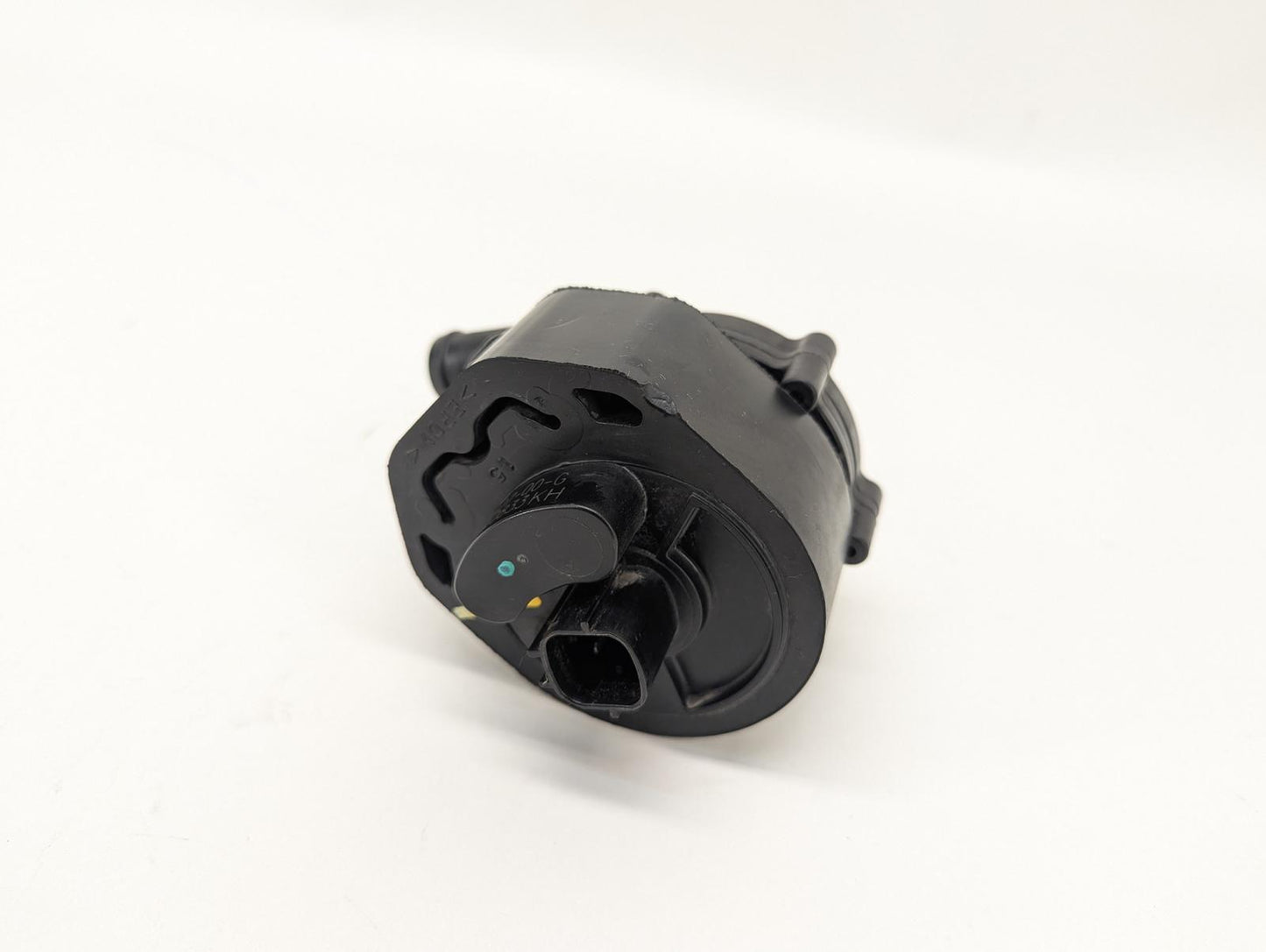 2018-2019 Tesla Model X Front Coolant Pump 1037327-00-G
