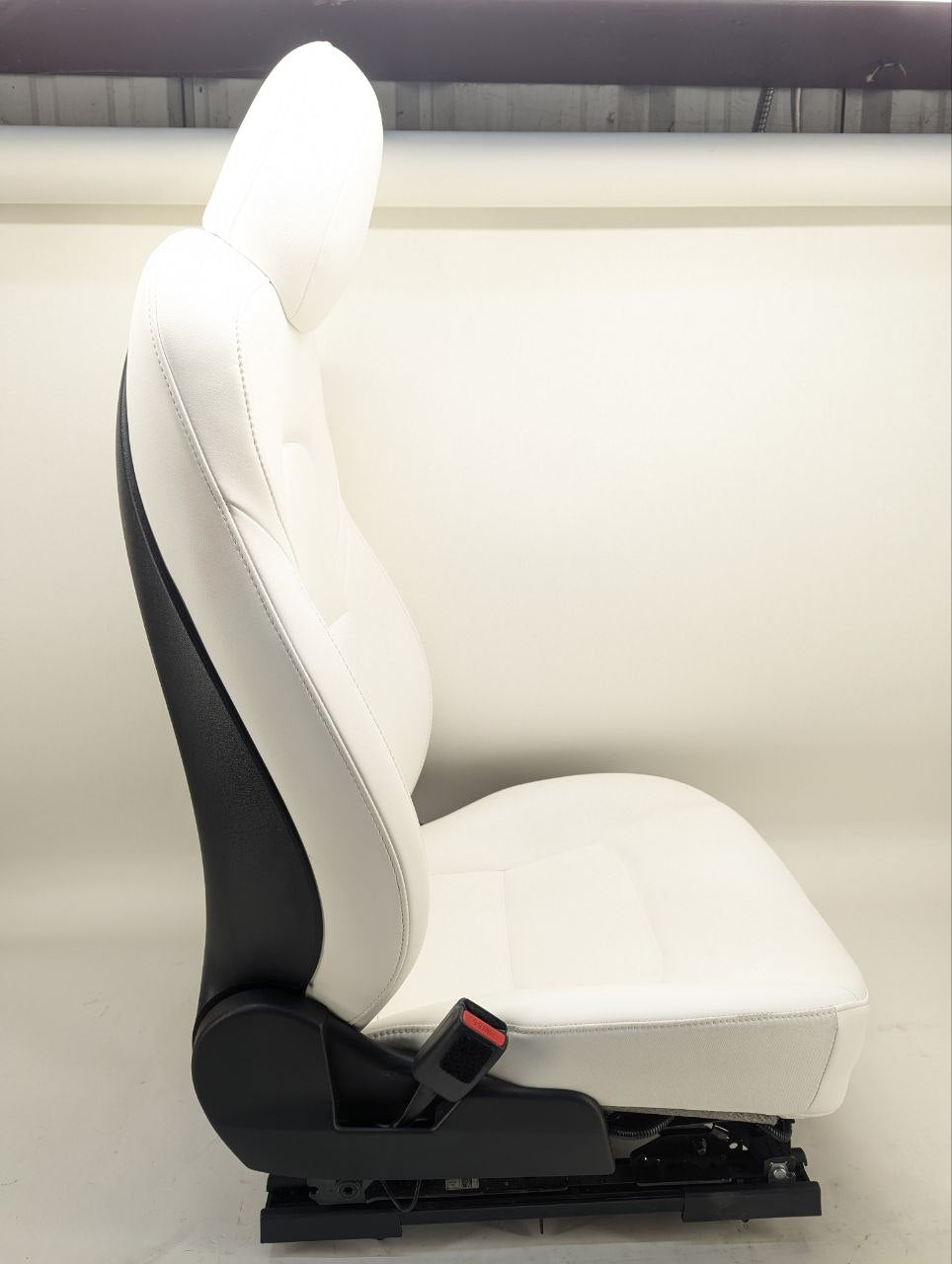 2021 Tesla Model Y Front Left Driver Seat Assembly White 7654322-02-C