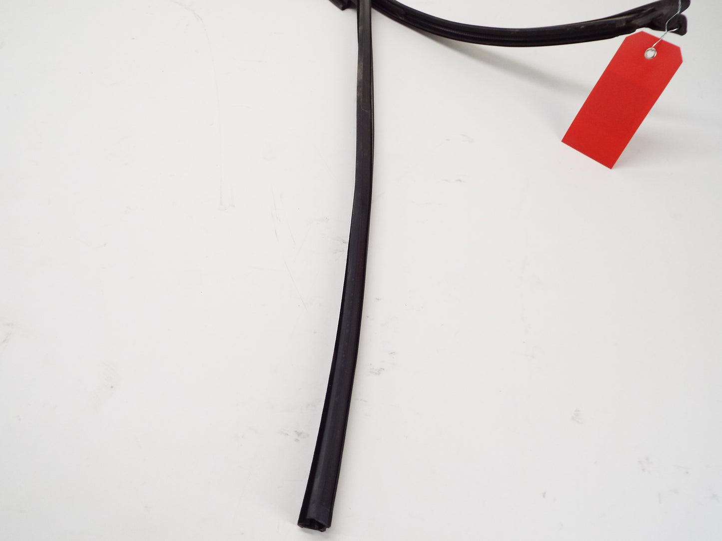 2023 Rivian R1T Front Right Door Window Gasket Seal PT00002210-M