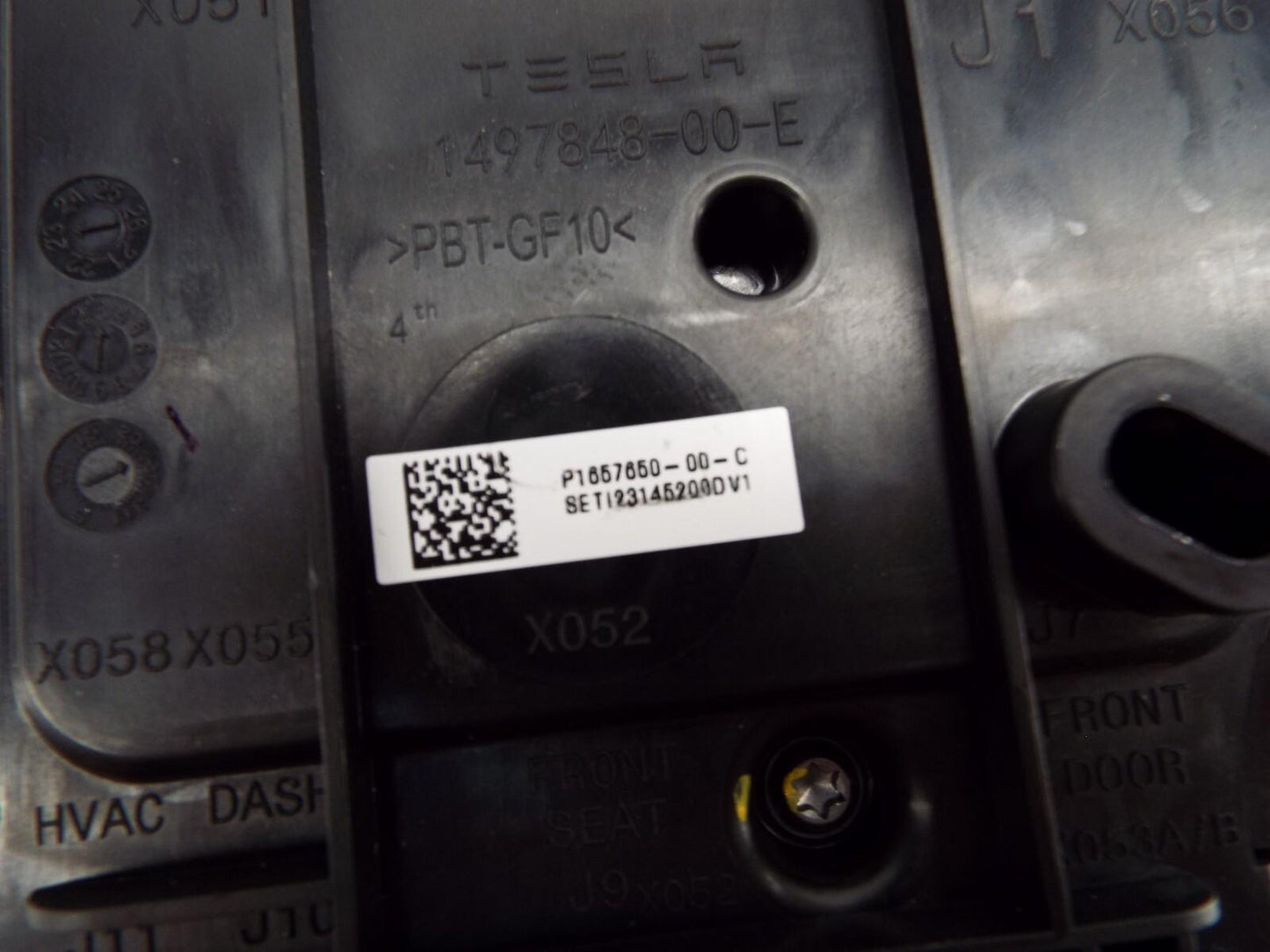 2023-2025 Tesla Model Y Right Controller Vc Right 1657650-00-C