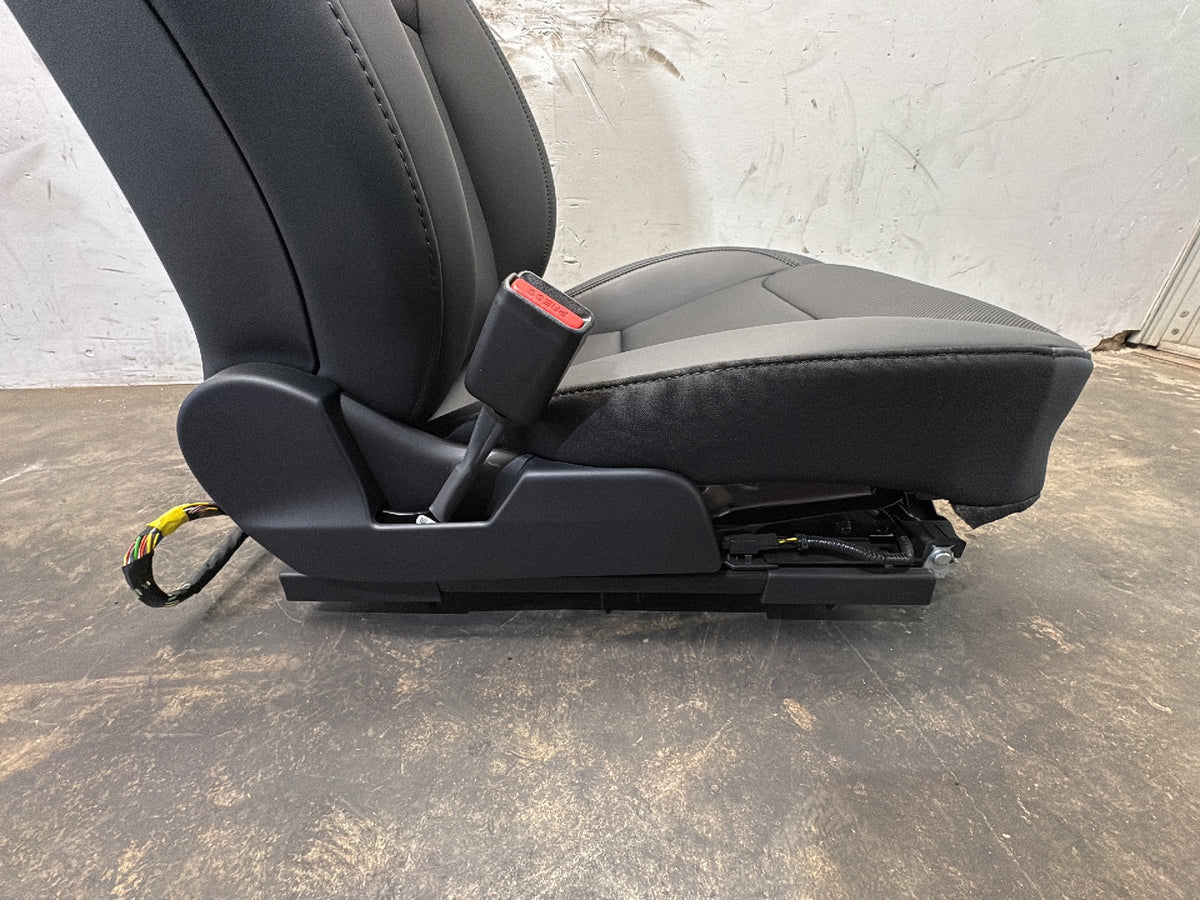 2026 Tesla Model Y Juniper Front Left Seat Assembly 2700040-F1-B