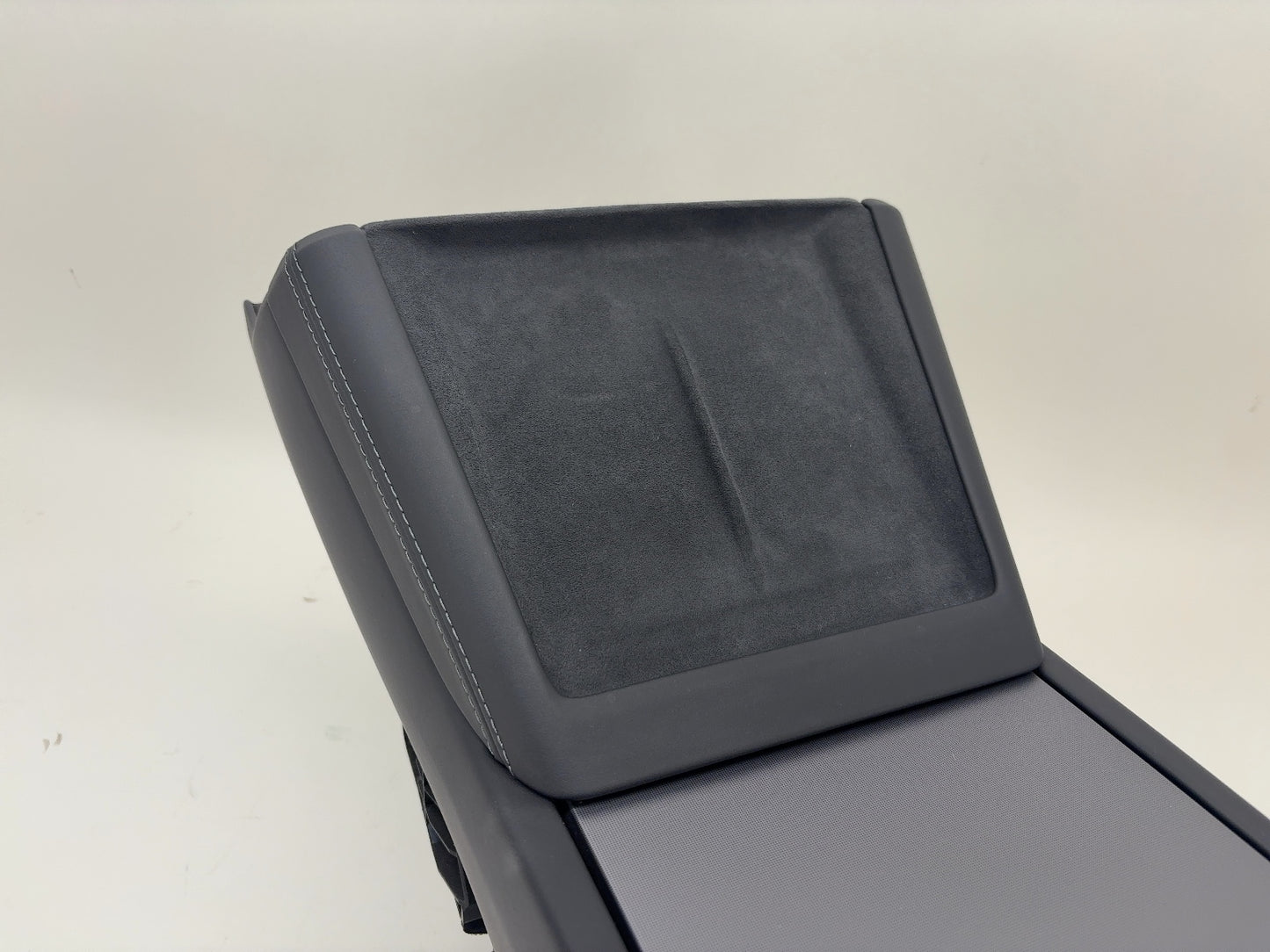 2024 Tesla Model 3 Highland Center Console 1714377-22-L