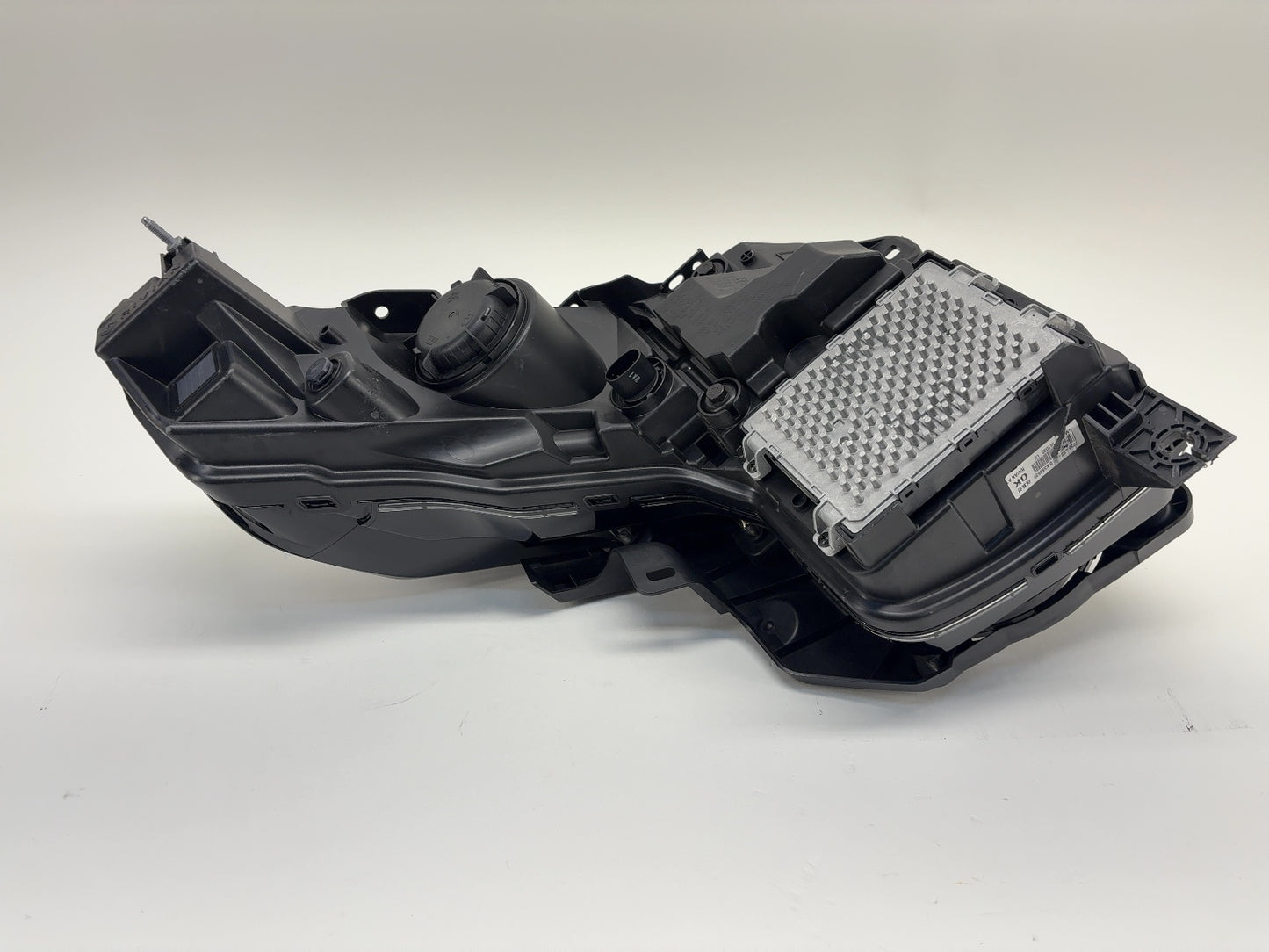 2023-2024 Rivian R1T Left Headlamp Assembly PT00000465-P