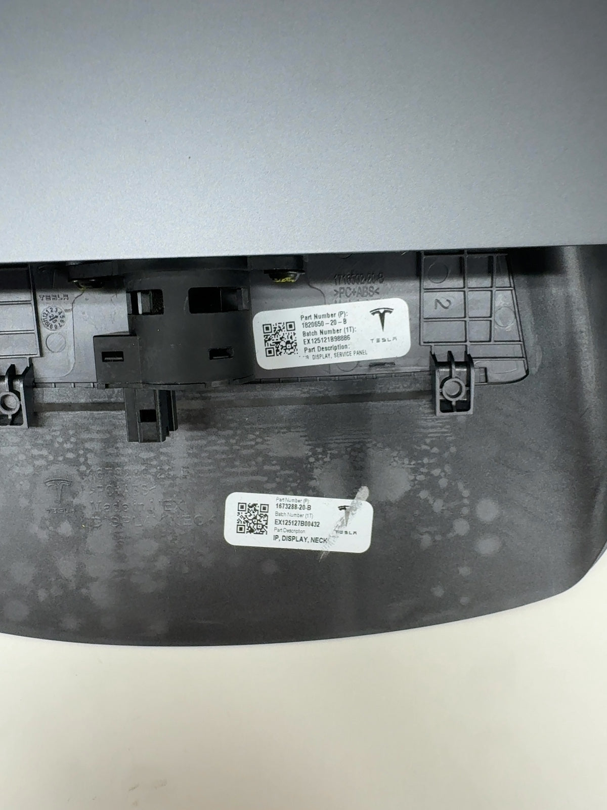 2024-2026 Tesla Model 3 Highland Center Display 1756566-00-D