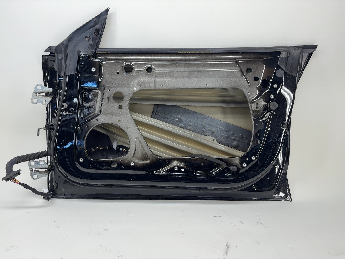 2018-2023 Tesla Model 3 Front Right Door Shell 1081420-E0-C