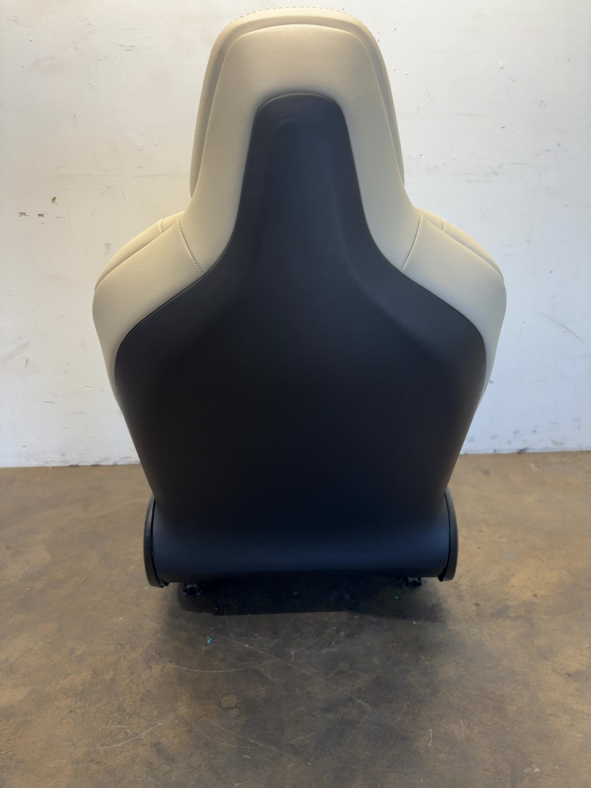 2018 Tesla Model S Front Left Seat Assembly 9876540-03-A