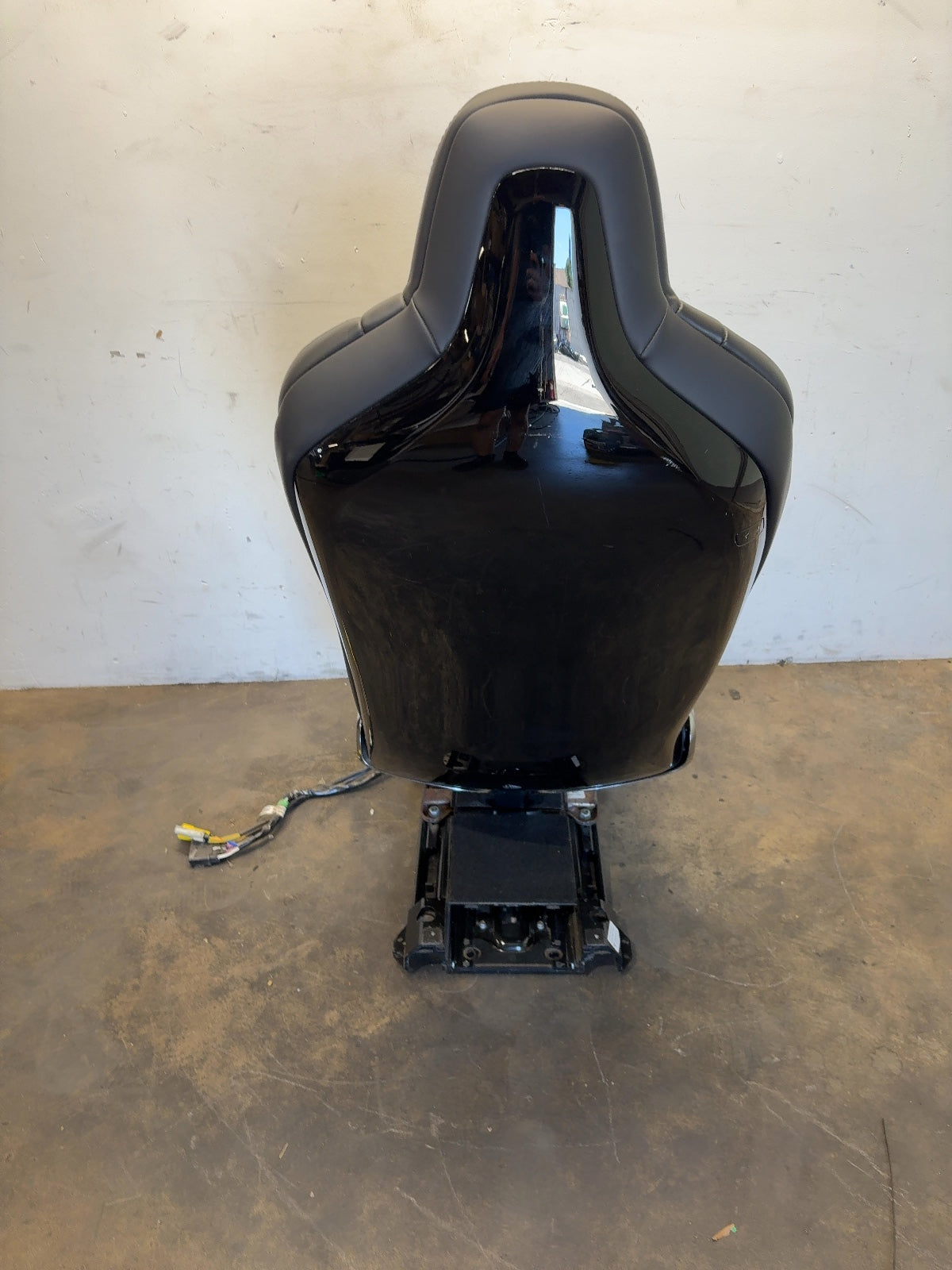 2016 Tesla Model X Second Row Seat Left 1076089-02-B