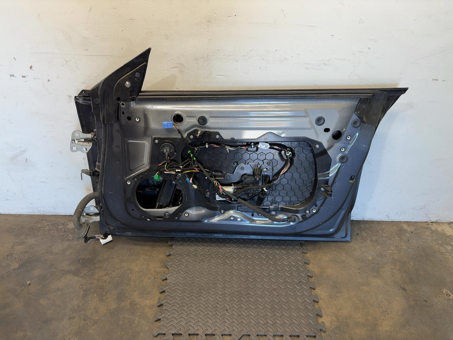 2018-2023 Tesla Model 3 Front Right Door Shell 1081420-E0-C