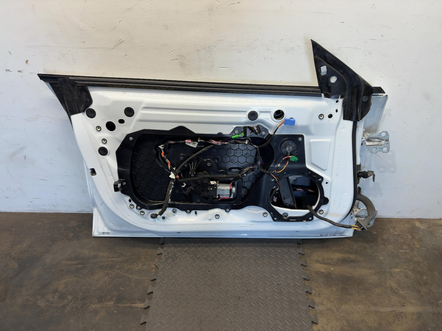 2018-2023 Tesla Model 3 Front Left Door Shell 1081421-E0-C