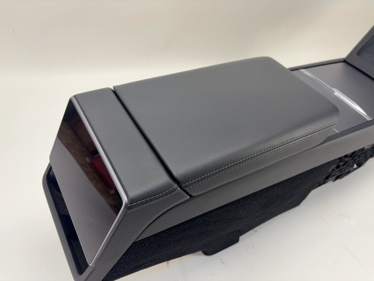 2024 Tesla Model 3 Highland Center Console 1714377-22-L