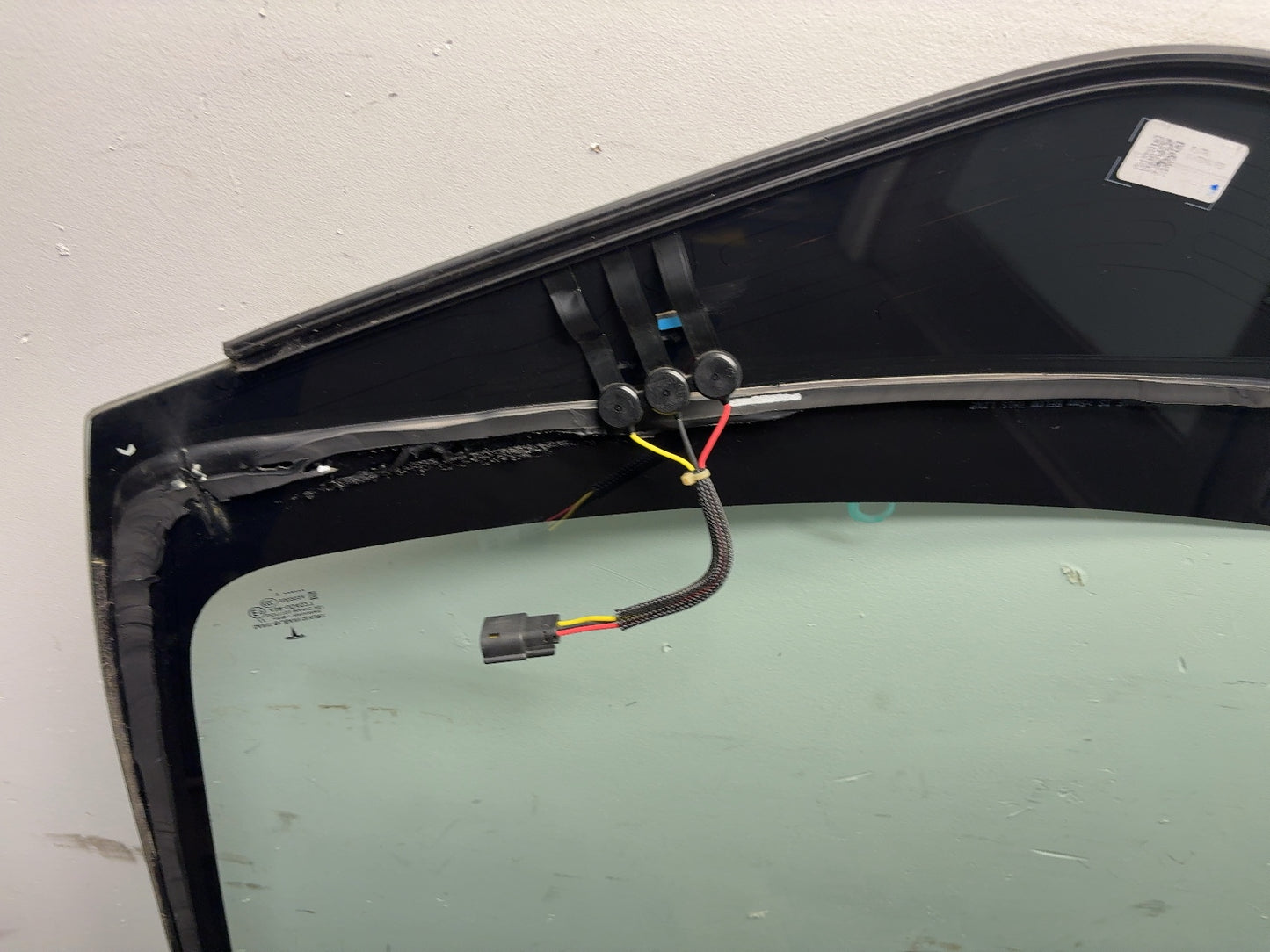 2022 Tesla Model Y Windshield 1533237-00-J