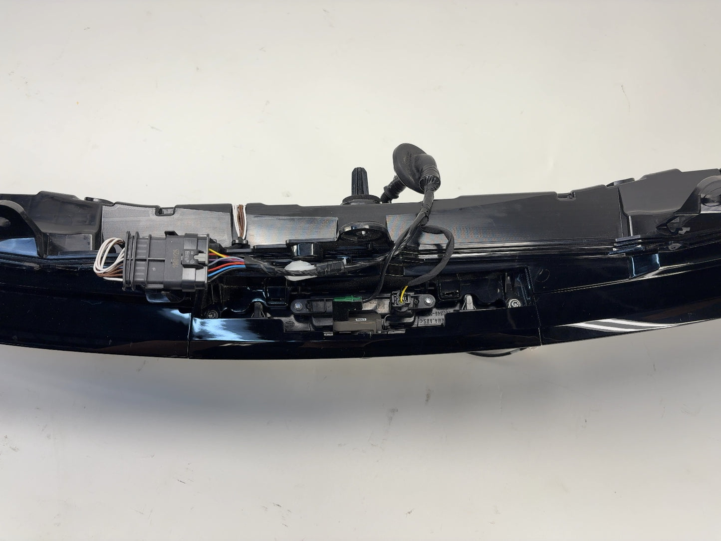 2025 Tesla Model Y Juniper Liftgate Lamp Assembly 2004606-00-B