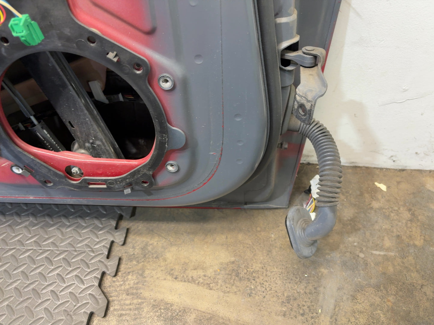 2018-2023 Tesla Model 3 Front Left Door Shell 1081421-E0-C