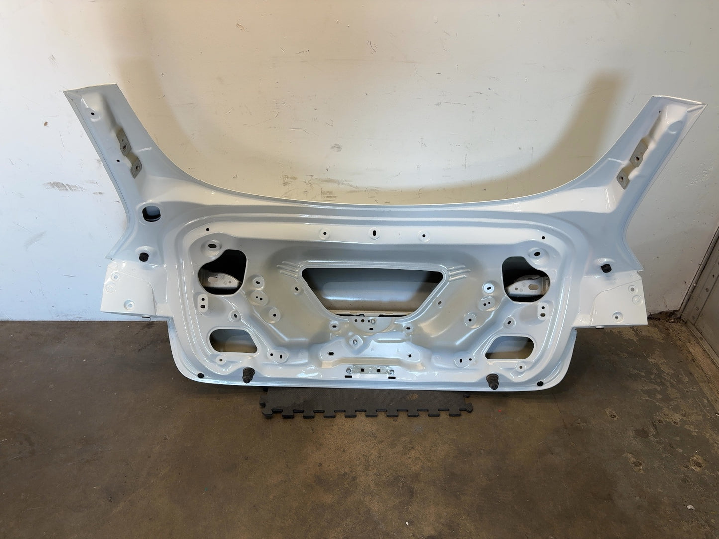 2024-2025 Tesla Model 3 Highland Trunk Lid Shell 1714928-E0-B
