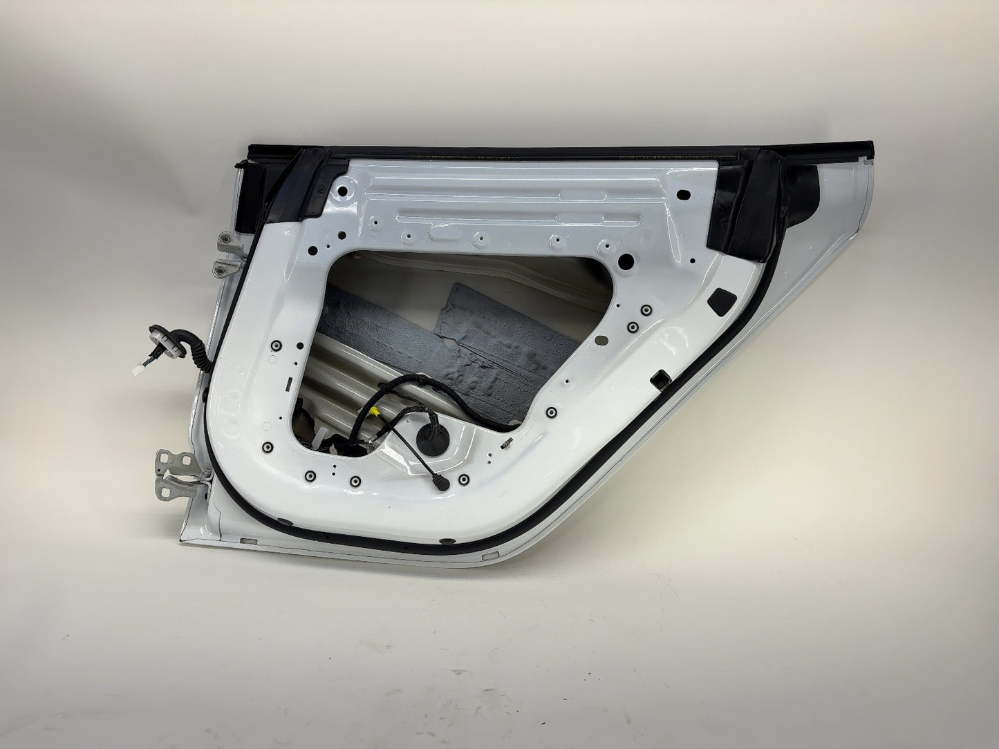 2021-2023 Tesla Model 3 Rear Right Door Shell 1081440-E0-C