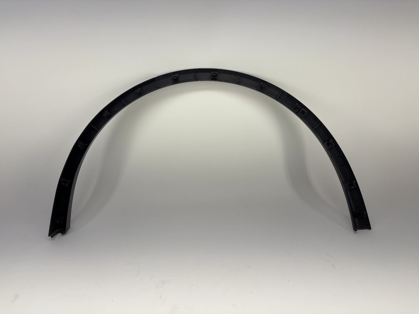 2026 Tesla Model Y Juniper Rear Fender Garnish Right 1937596-00-D