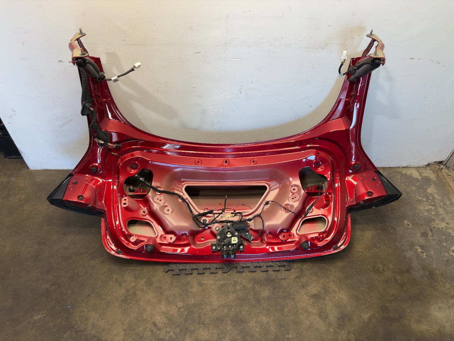 2024-2026 Tesla Model 3 Highland Trunk Lid Assembly 1714928-E0-B