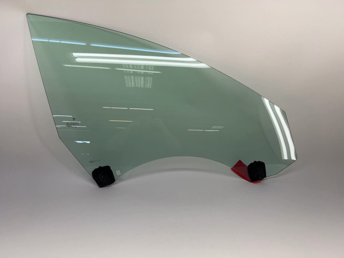 2021-2023 Tesla Model 3 Front Right Door Glass Laminated 1568569-00-C